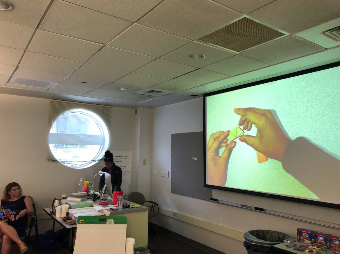 vupeabody's tweet photo. ICYMI: 32 #math educators convened at Peabody to participate in the Math #Teachers Circle Summer Institute! 🍎 Participants sharpened their problem-solving skills by engaging in #mathplay - including a fun #EQSJmath task about #Nashville! https://t.co/FMQzpRmarB (📸: @teresakd) https://t.co/2PdRle8TIJ