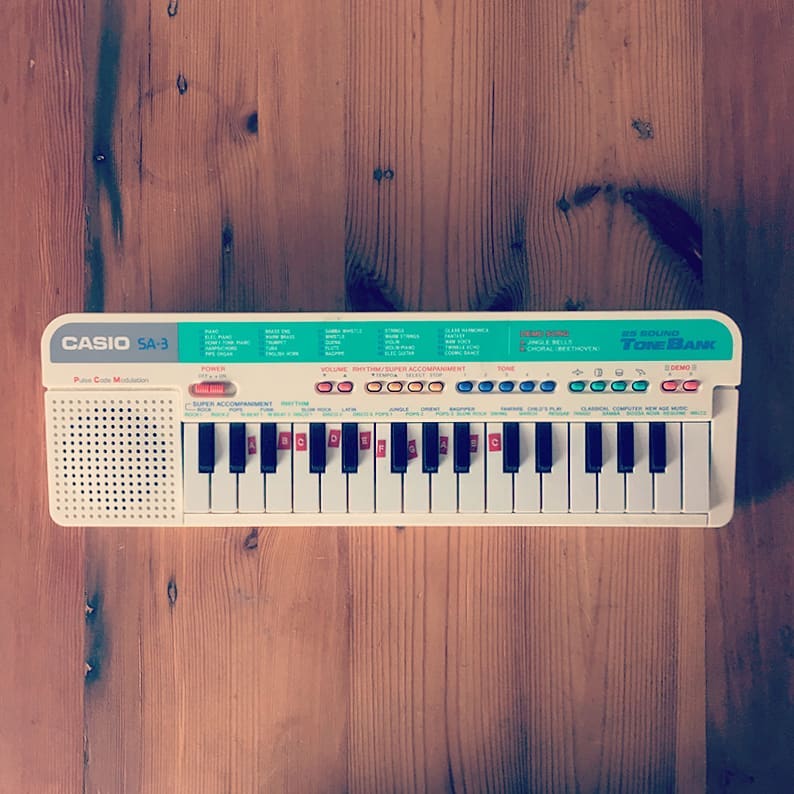 fairgamesongs's tweet image. Finally put some new batteries in this bad boy. It&apos;s got some cool sounds. #casiokeyboard #vibes #keys #soundesign #musicmakers