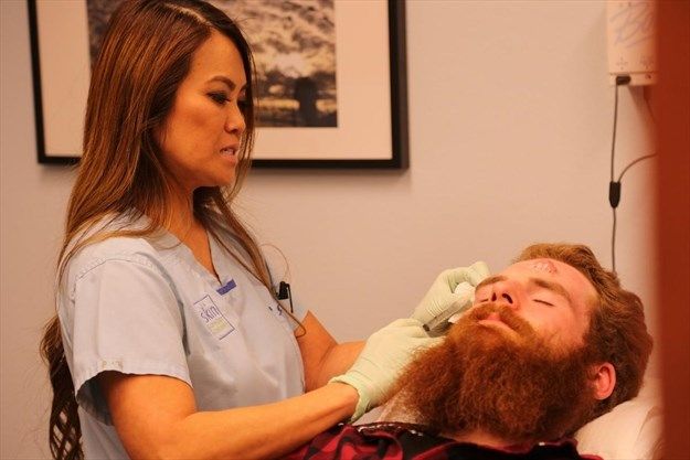 Dr. Pimple Popper now has her own reality TV show on @TLC thespec.com/whatson-story/… https://t.co/lo8AP9Zg3C