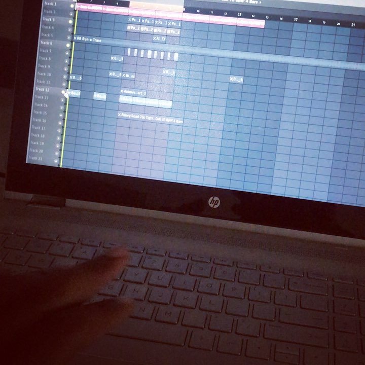 SoundOracle's tweet image. S/o to @chainsmoka :
“@soundoracle Good looking on the #XO R&amp;amp;B #Soundpack 🔥 🔥
More: bit.ly/2NpMWRR