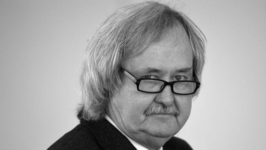alx_froehlich's tweet photo. Die letzte Instanz: Er war dienstältester Generalstaatsanwalt in Deutschland. Als Nazi-Jäger schrieb er über #Brandenburg hinaus Geschichte und stand für einen demokratischen Patriotismus. Erardo Cristoforo Rautenberg ist tot. Ein Nachruf.
@Tagesspiegel 
https://t.co/MjIPFcIo01 https://t.co/F0uxSkX3wt