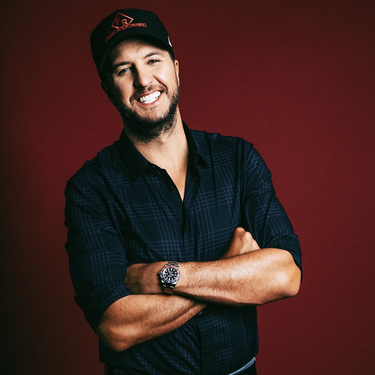 Happy birthday @LukeBryanOnline! 🎈 We all have a Favorite Luke song, let’s celebrate his birthday by replying with yours!
