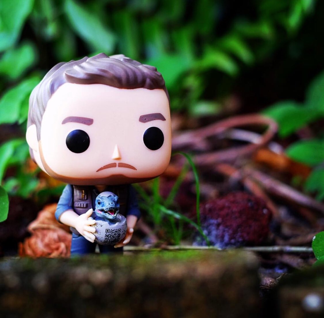 WarpGadgets's tweet photo. Gotta get out of here before they notice a baby is missing!!
| @julzfoto |
Amazing composition! Great outdoor shot!! Good eye for detail #warpgadgets #funkopops #jurassicworldfallenkingdom #funko #funkophotography #funkopop #funkolove #funkofam #funkolife https://t.co/b8uU6XSUNz