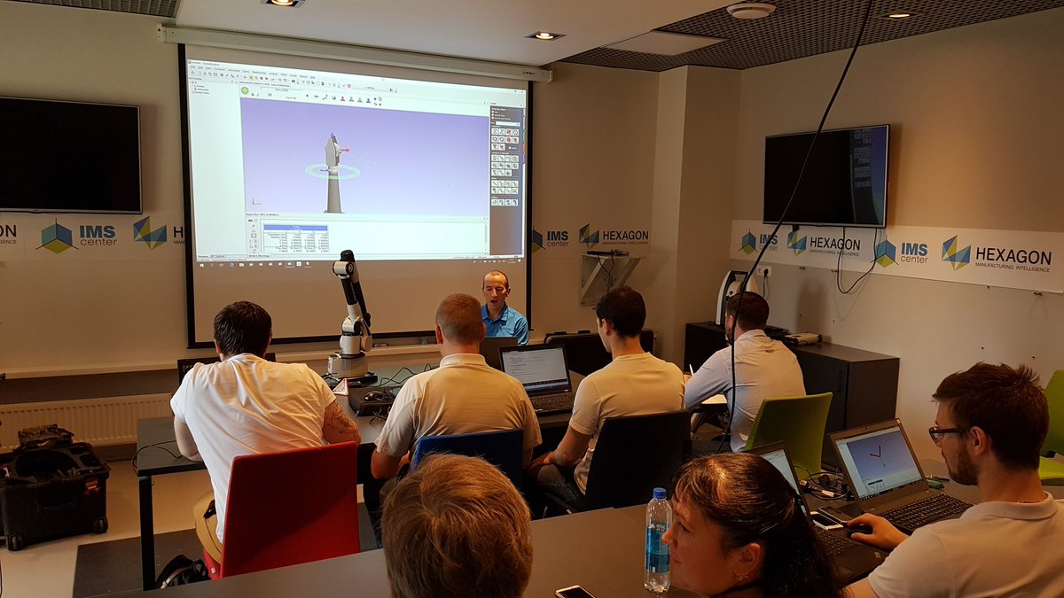 ImsCenterRus's tweet image. Обучение #SpatialAnalyzer в #Imscenter, #HexagonMI. Добро пожаловать в Санкт-Петербург.