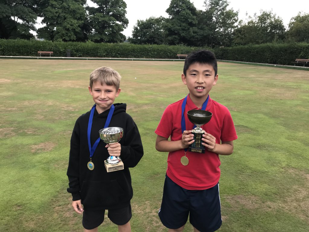 UrypPenrose's tweet photo. Congratulations to the @URYPReception, @urypyear2 @urypyear5 &amp; @urypyear6 children who took part in the @UpperRhymney bowls tournament.  Thank you to Rhymney Gwent Bowls Club for your hospitality. https://t.co/sZ6YpMrv1b