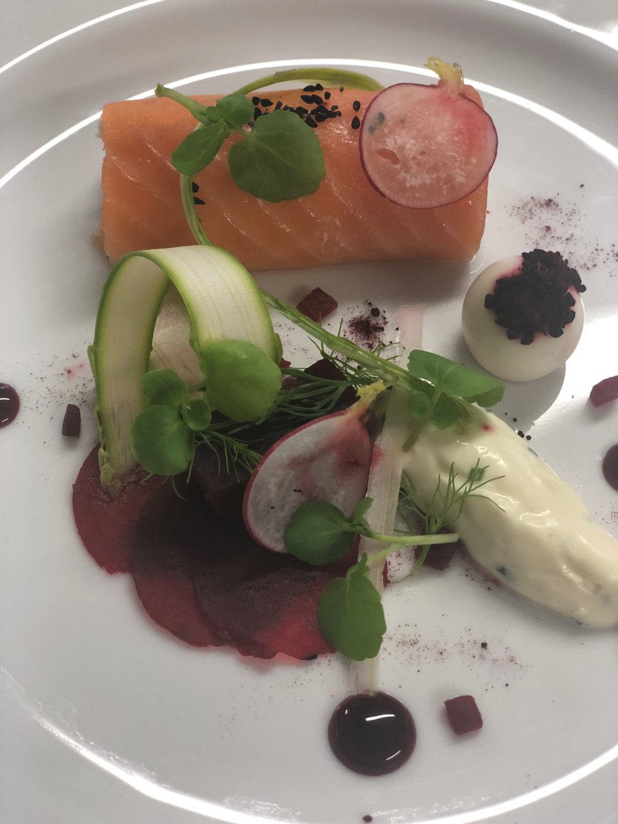 J_Henderson89's tweet photo. A stunning marquee wedding for over 200 guests recently at a family home in Lisburn.
Catering @frenchvillage
Marquee - @eventcomarquees
Wine - @jnwine
#TeamFVB #FVWeddings https://t.co/9vB2MnY424