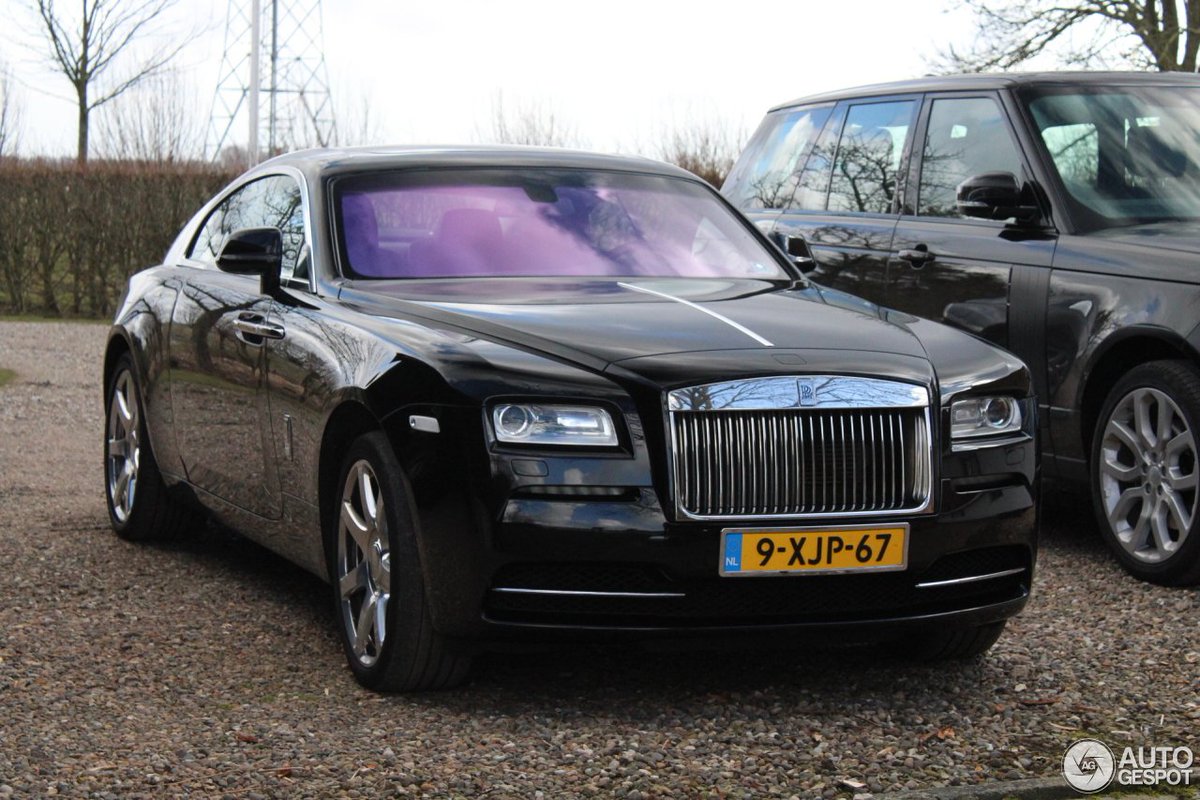 Rolls-Royce Wraith spotted in Tirns! tinyurl.com/y8tqn8lx