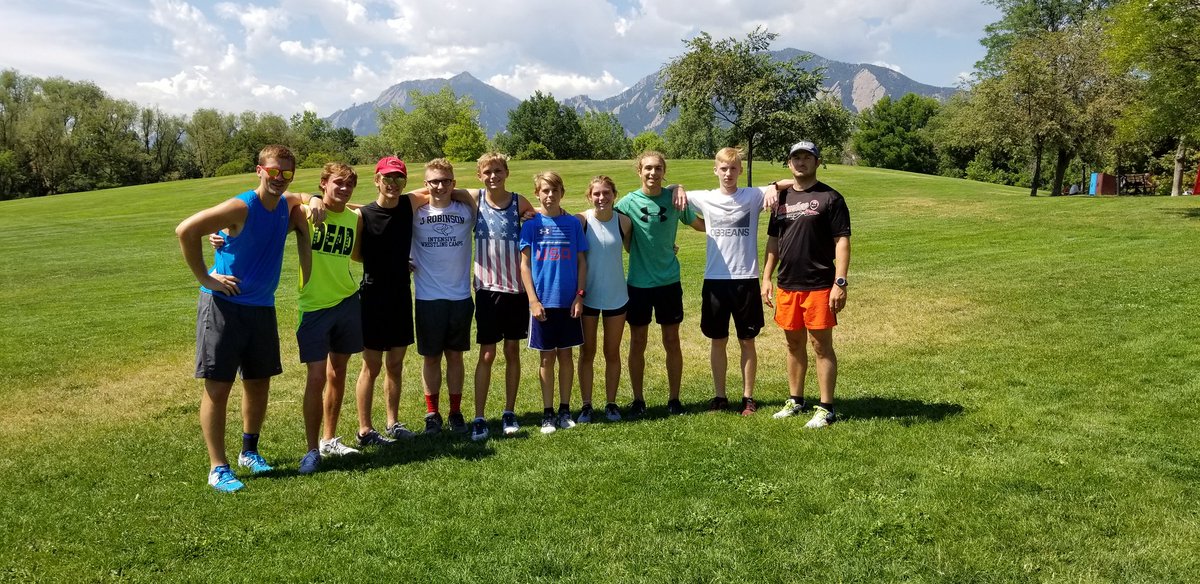 PittsfieldXCTF's tweet image. First run of the trip was fantastic!  Boulder Creek Path had us go 4.5 miles uphill reaching 5967 ft than we turned around and everyone sped up and worked hard coming back. Beautiful scenery and positive attitudes making this an awesome trip so far! #BoulderRunning #OnTop
