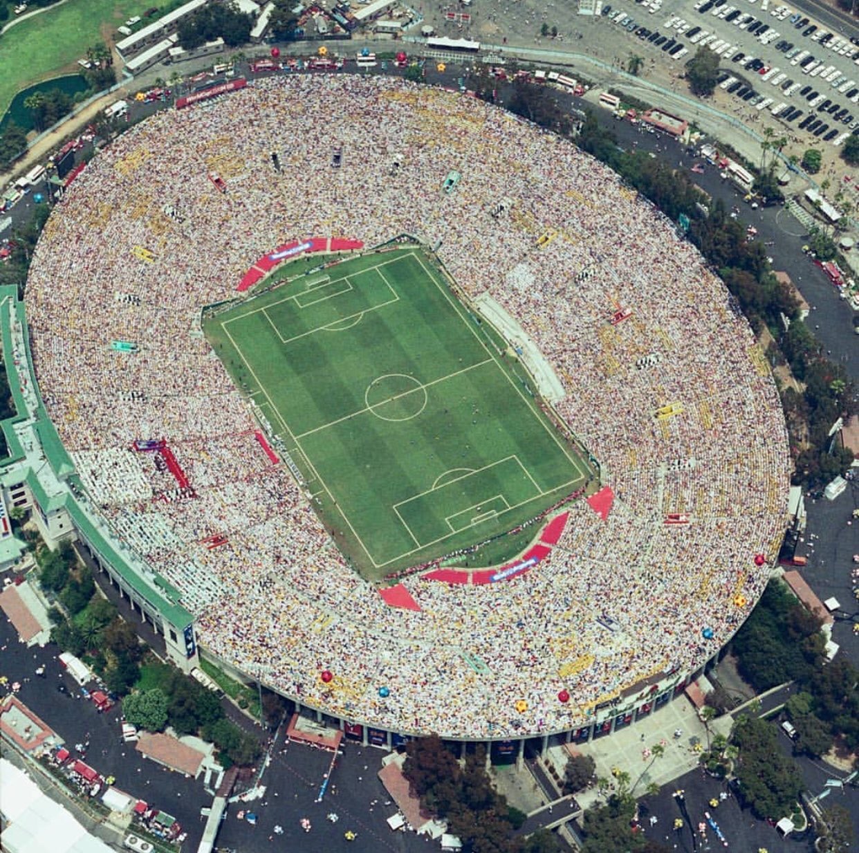 Rose Bowl Stadium ar Twitter: &quot;#OnThisDay in 1994, the #RoseBowl saw the  first #WorldCup final be decided in a penalty shoot-out. @CBF_Futebol beat  @azzurri 3-2 to win the title for the 4th