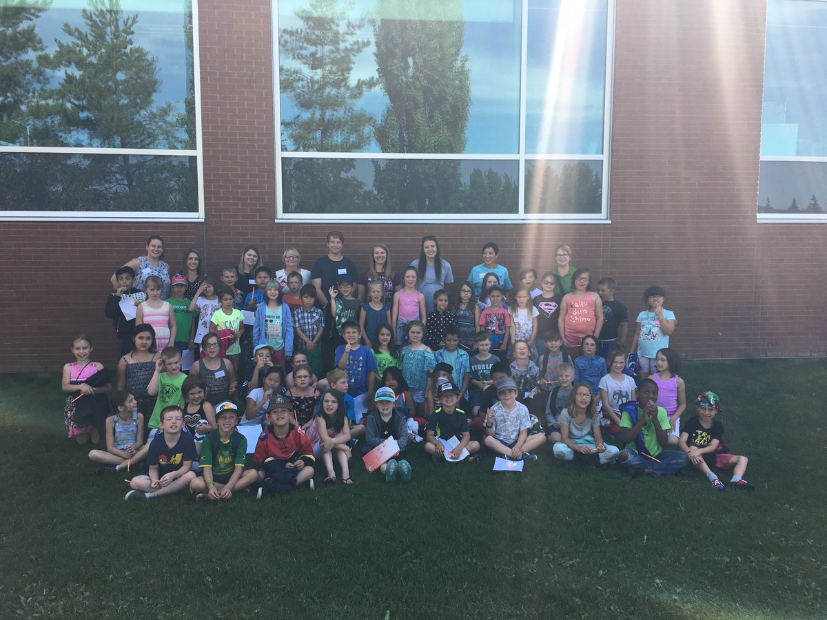 It was a great day to be handing out freezies to some of the wonderful students at Reading College yesterday! Thanks to all the amazing staff for their dedication in helping these children be all they can be. #readingrocks #traveltheworldinabook @rdpschools