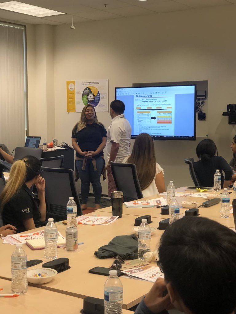 blonxie13's tweet image. We don’t clerk at Boost... we SELL!! 💁🏻‍♀️ #GURUS #PlatinimSelling #FlashCardGame #RolePlays @Dk1team1dream #SouthWest #SoCal