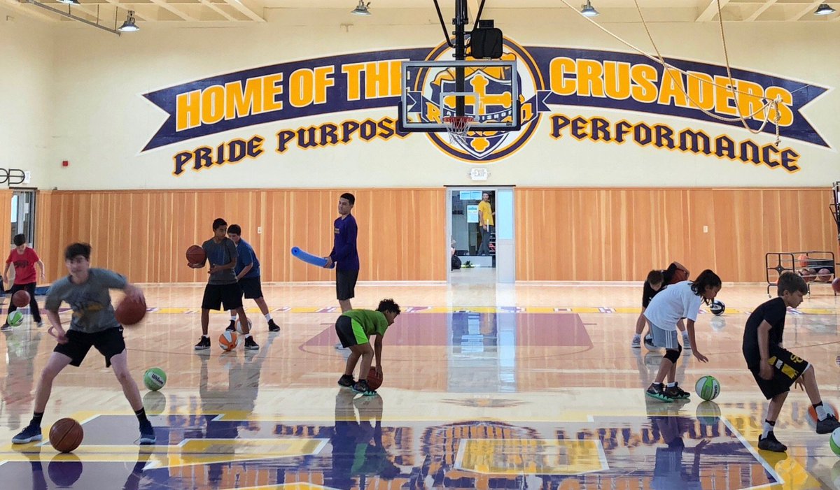 SummerARHS's tweet photo. Training drills at #CampCrusader Basketball Camp🏀 #summercamp #sports #camp #hoops https://t.co/5xd5W4lYGz