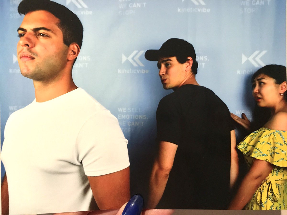 DimashifiedDear's tweet image. OMG not again 🤦🏻‍♀️ 
Why it keeps happening to me Alberto? 😂 

Thank you guys for these pics @DomSherwood1 @DavidLCastro_ @arosende 
You’ve been amazing 💙💙💙

June #THOS2 vs. July #ITAInsituteCon2