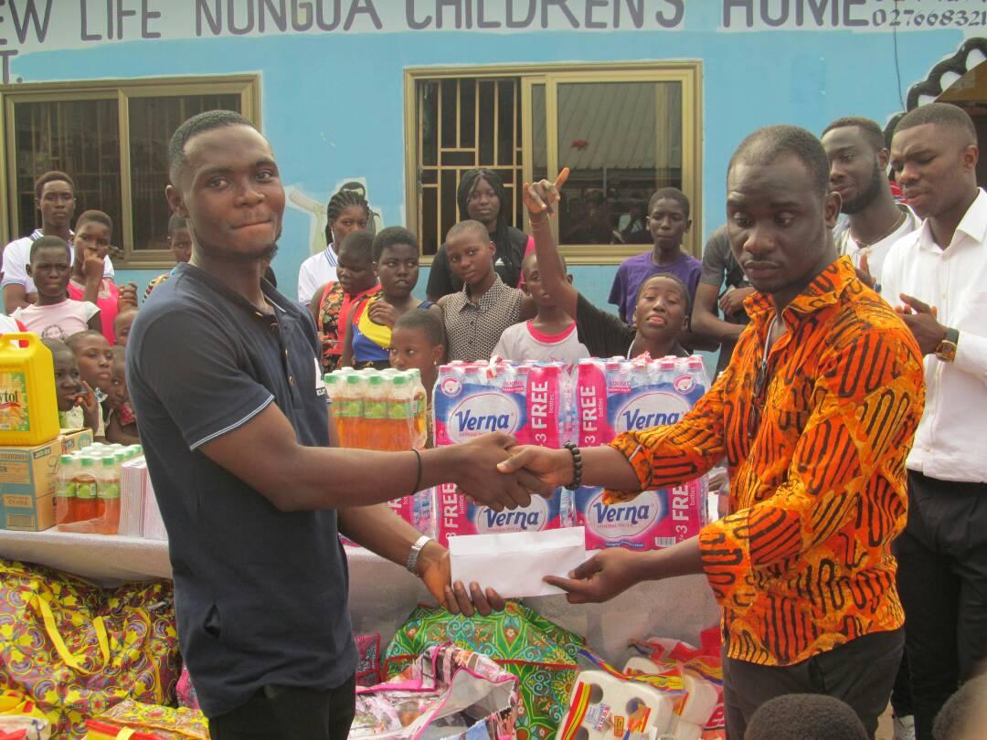 Real_Pyppa's tweet photo. Thanks to y'all who supported especially @verna_water. You thought us how to do this
It's all about changing lives.
@calytex @SpraggaBenz4 https://t.co/M54BDfWPtt