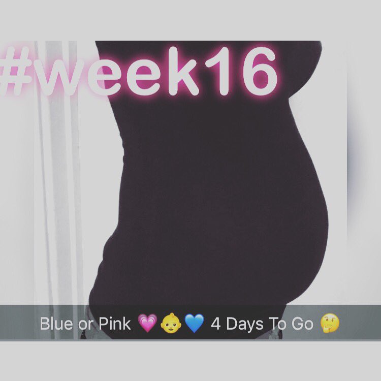 Charliemay0214's tweet photo. #week16 #babybump #blueorpink #genderreveal 4 Days until we see Baby Bean 💗👶💙 Can Not wait to see them again and to start shopping!! Fun Times ahead 😘 #pregnancy #secondtimemum #expectantmum https://t.co/kXYpuFjdwl