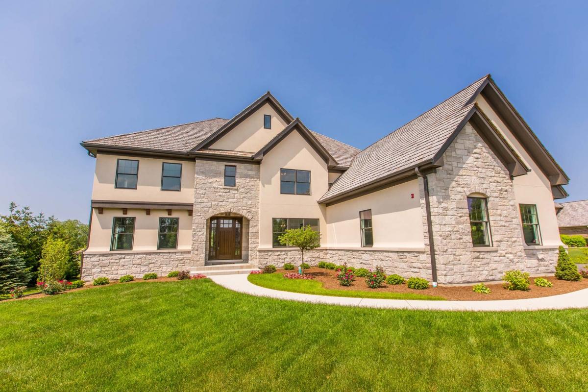 See a virtual tour of my newest #listing 19790 Stone Pond Lane #LongGrove #IL  tour.circlepix.com/home/ALA7ND