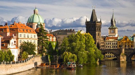 EveloAgency's tweet photo. ANNOUNCEMENT! We are THE keynote speakers at #TechoCon (topic - let’s #cowork) in #Prague on September 13th! Thx to the team at @Techo_UK @ahrend for asking us to be a part of this incredible #openwork event! Friends in #Europe please register asap:) https://t.co/fObHJk3DzA https://t.co/venv14PUKY
