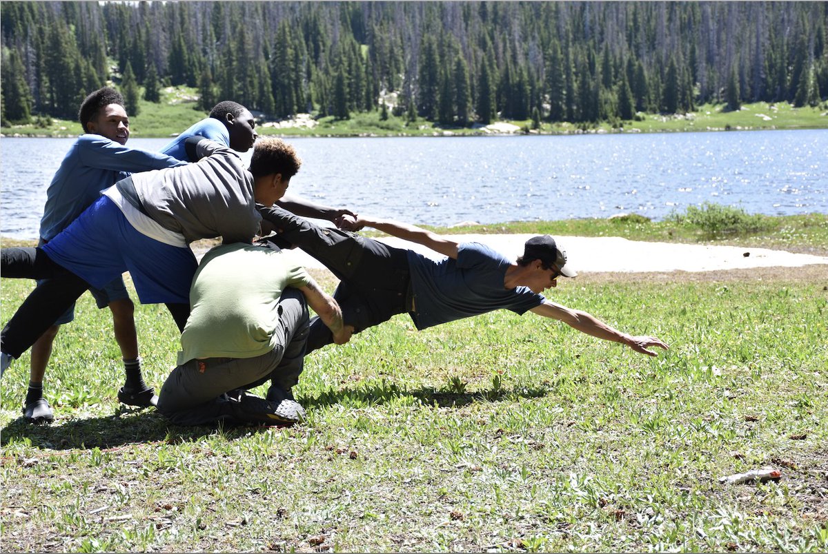 skimagonline's tweet photo. #DoGoodery and fun all in one! Join us and @bigcitymtneers for #NationalSummitDay on Saturday August 4, 2018 to celebrate our favorite #mountains and the people who climb them.  
#tothetop #climbtoliftothers #bigcitymountaineers #getoutmore #backpackermag https://t.co/hnq3BcrZLm