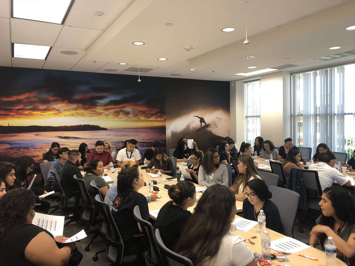 blonxie13's tweet image. First half of this training extravaganza ✅ Look at this amazingly beautiful packed house! #SoCal #SouthWest @Dk1team1dream #WhyBoost #DeviceProtection #BrightStar #BoostOffense #BoostNation