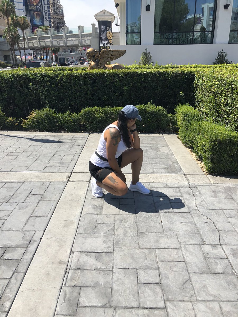 LeisaLei's tweet photo. Even while in Vegas, in 105 degree weather.... we still find time to get a run in! Had to stop and catch my breath! #BreakStop #ManItsHot #Cardio https://t.co/F3qhg2DBjY
