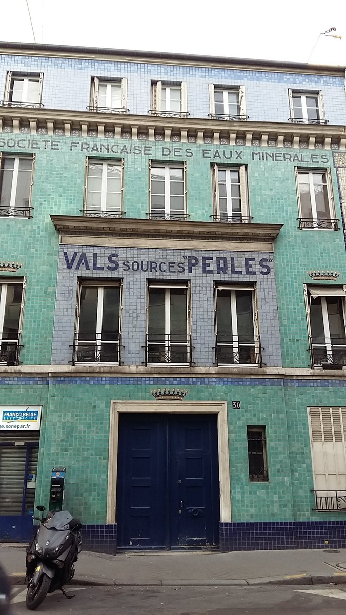 Oudidonc__'s tweet photo. >>> REPONSE au OUDIDONC n°27 : 

Société française des Eaux minérales, 

30 rue de Londres, 9eme arrondissement

Un grand bravo à @_efbe_ pour sa rapidité ! 

[ET A TRES VITE POUR UN NOUVEL @Oudidonc__ ... ]

#Oudidonc #whereinparis #letsplay #quiz #jeuconcours https://t.co/sV6SISVzTz