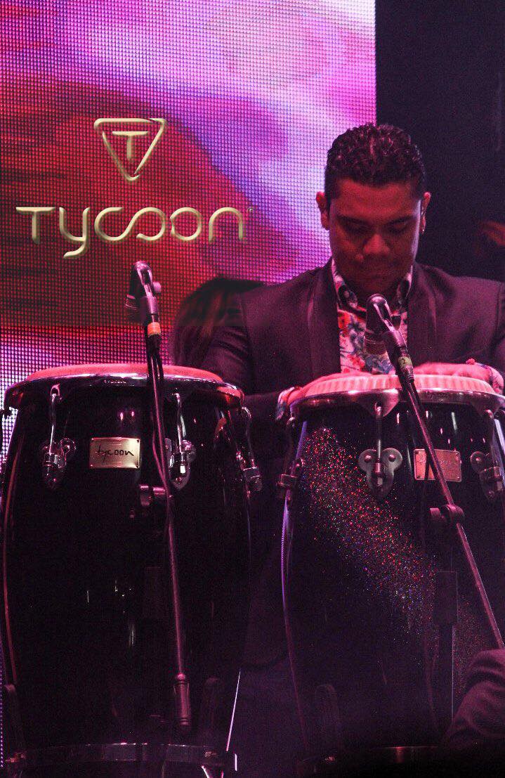 #TycoonEnTarima
#Congas Master Diamond Series. 
Foto cortesía de Osman Antunez #ArtistaTycoon
Mas info en este enlace Tycooners:
tinyurl.com/mkxggba
#PlayedWithHeart