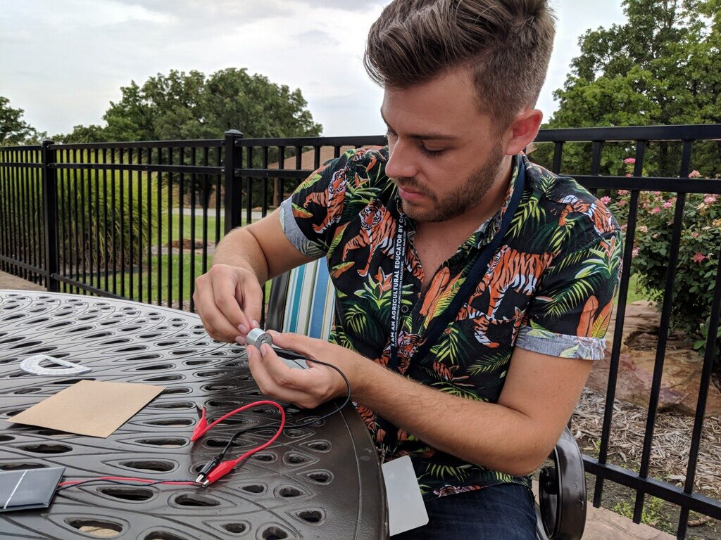 Pushing me out of my comfort zone! Photovoltaic cells are something I have never used, but I will be using these in my class now. #nataa18 <a href="/LabAids/">Lab Aids</a> <a href="/NAAE/">National Association of Agricultural Educators</a>
