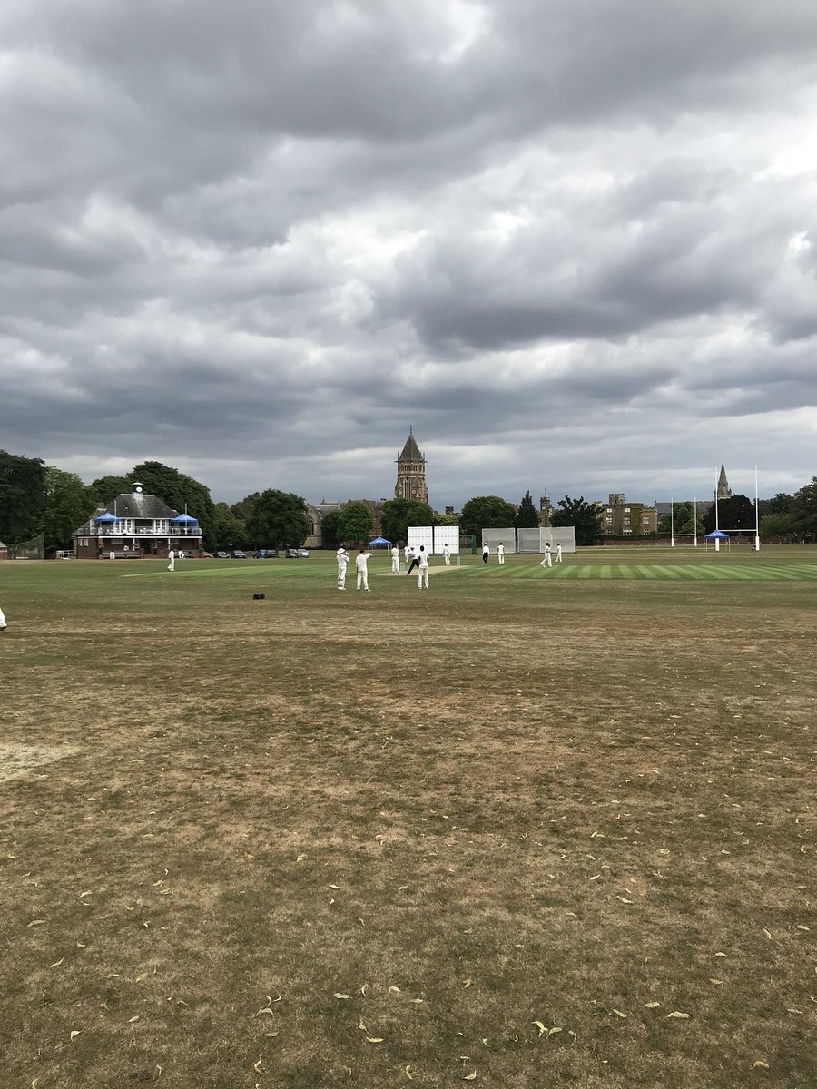 Excellent day for Warwickshire 17’s @RugbySchool1567 v Northants. 382 for 7 with skipper Mouseketeer scoring a very mature 150. James Mead’s team produce a good 3-day surface again <a href="/XIRugby/">Rugby School Cricket</a>