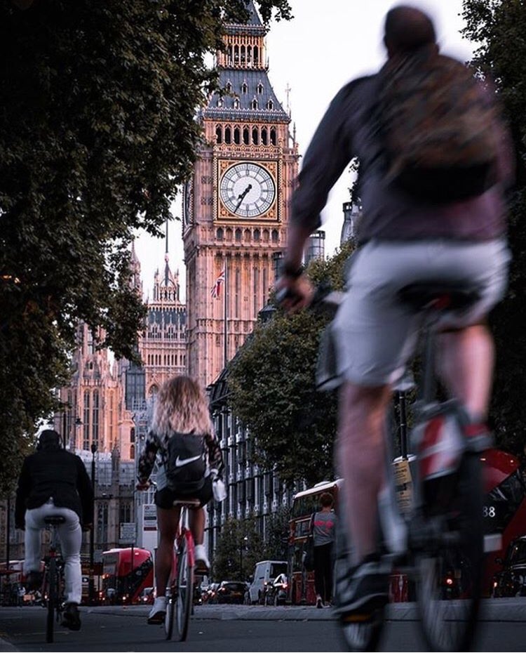 shangricareers's tweet photo. Explore London sites differently, take out our branded bikes or Mildred our Mini Cooper.. free of charge for guests and employees staying at Shangri-La At The Shard #careers #hospitalityfromtheheart❤️ #explore #learn #develop #seetheworld #london #local #luxury https://t.co/Q4xouaYKIN