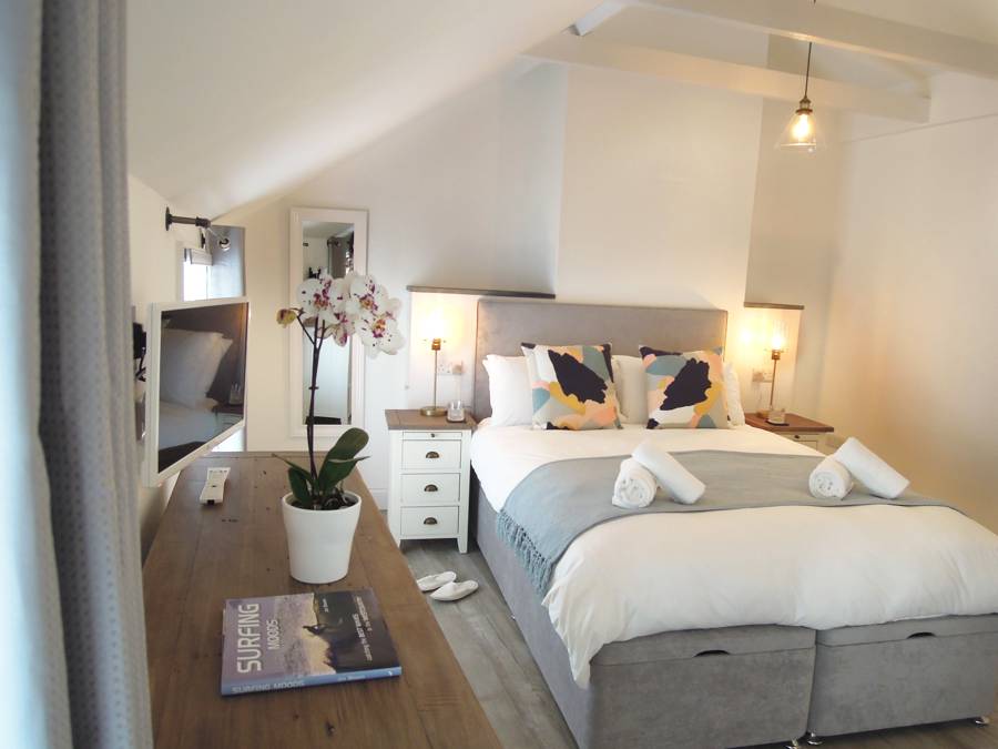 So St Ives tweet media