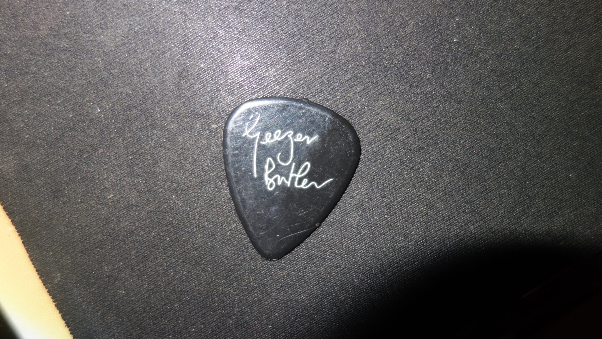 HAPPY BIRTHDAY GEEZER BUTLER! 