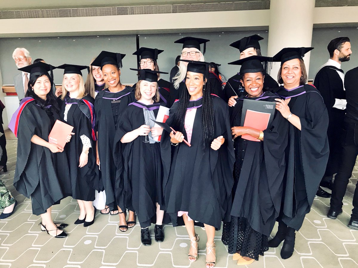 iYi_iris's tweet photo. Such a joyful and historical day #UALGrads @UALTLE X @ShadesofNoir #TeachingWithin 🎓#TeachingAndLearning #Diversity #PostGraduate #AcademicPractice in Art Design Communication #CulturalCapital @UAL #GraysonPerry fabulous outfit @Alan_Measles by @ArtsAlumni 🙌🙌🏾🙌🏻🙌🏼🙌🏽🙌🏿 https://t.co/q3e39XH4M8