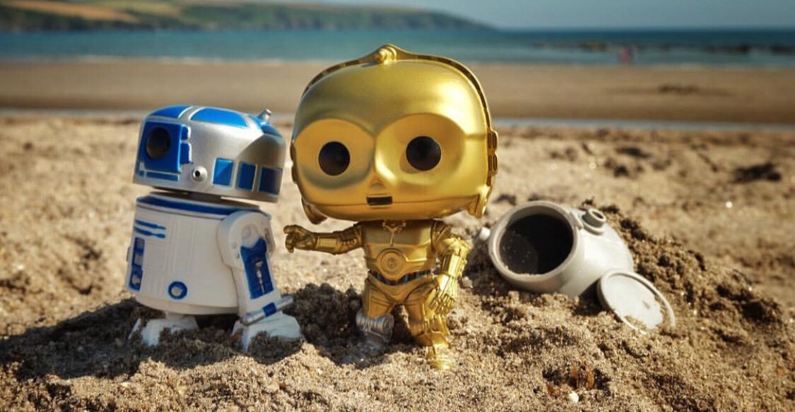 WarpGadgets's tweet photo. "R2 says the chances of survival are 725... to one"
| @funko_con |
Amazing shot using the sand to recreate the scene! #warpgadgets #c3po #r2d2 #funkophotography #funkophoto #funkopic #funkomania #starwars #starwarsfigures #funkopops #funkocollection #funkopop https://t.co/CP1RQA9j2u