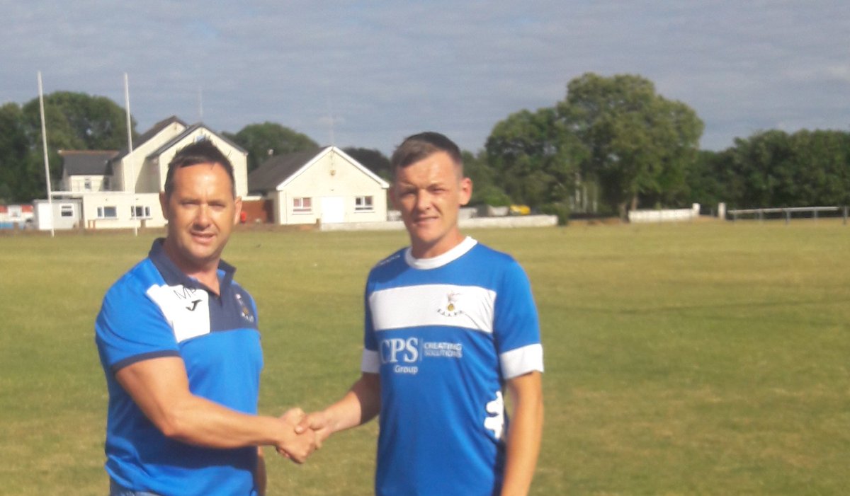 jackpow's tweet photo. Welcome to @Pencoedafc  new signing defender Jordan Hunt 👌⚽️ . #CmonTheCoed #Greatleftpeg #TooStrong https://t.co/ur31RbL100