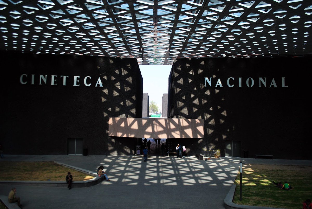 Gatopardocom's tweet photo. La @CinetecaMexico abrió un nuevo espacio para pasar la tarde, en donde el protagonista no es el cine, sino la música y las buenas bebidas. https://t.co/mxjDdhMefg https://t.co/xnH6l369Dn