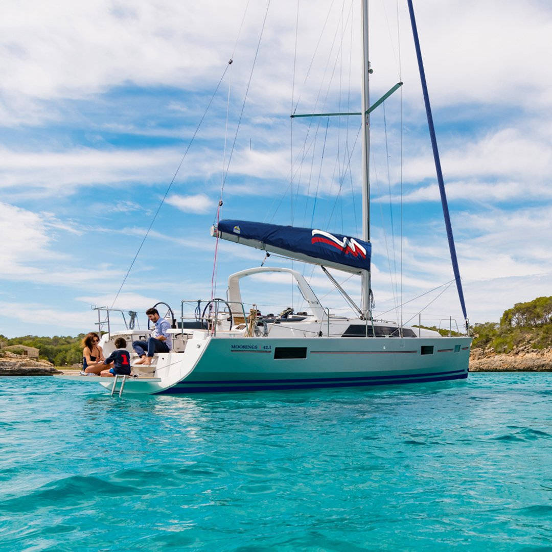 YachtOwnership's tweet photo. Find the perfect family boat worry free through The Moorings! 
0 operating expenses https://t.co/44EQcPx5zv
