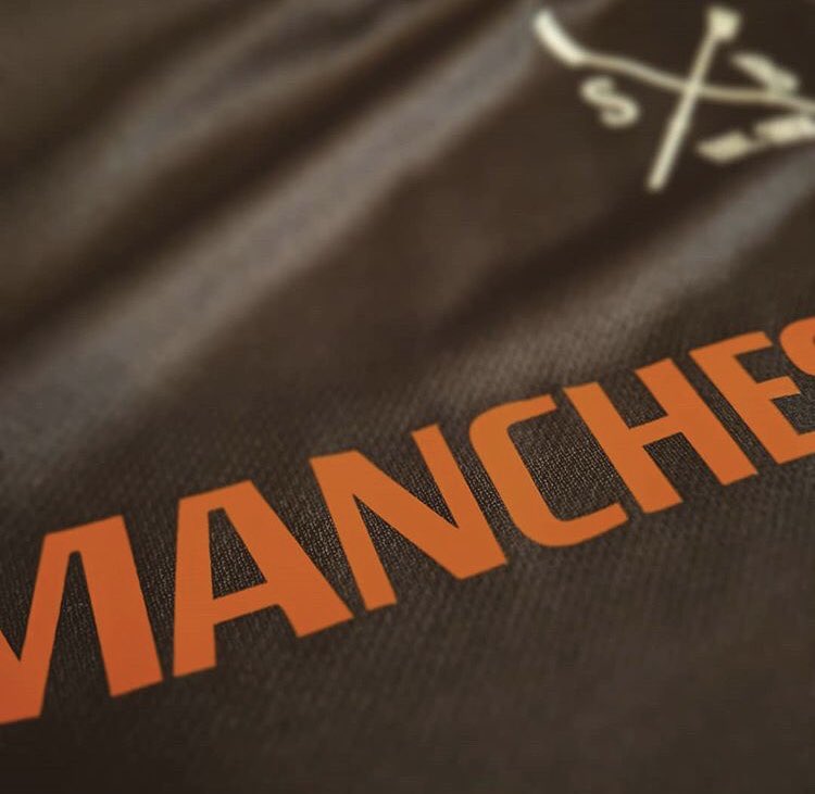 teammancpower8's tweet photo. We’re buzzing about our training vests from @squareblades ! 🐝 #team🍊#Manchester https://t.co/0XI7L1vs7y