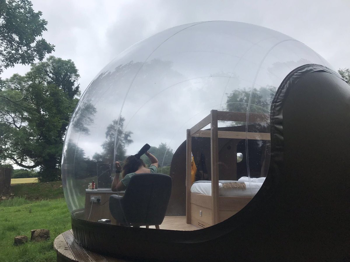 robertlister73's tweet image. Unusual place to call home for the night! Amazing bubble domes at @FinnLough in Northern Ireland, highly recommended #architecture #inflatablearchitecture