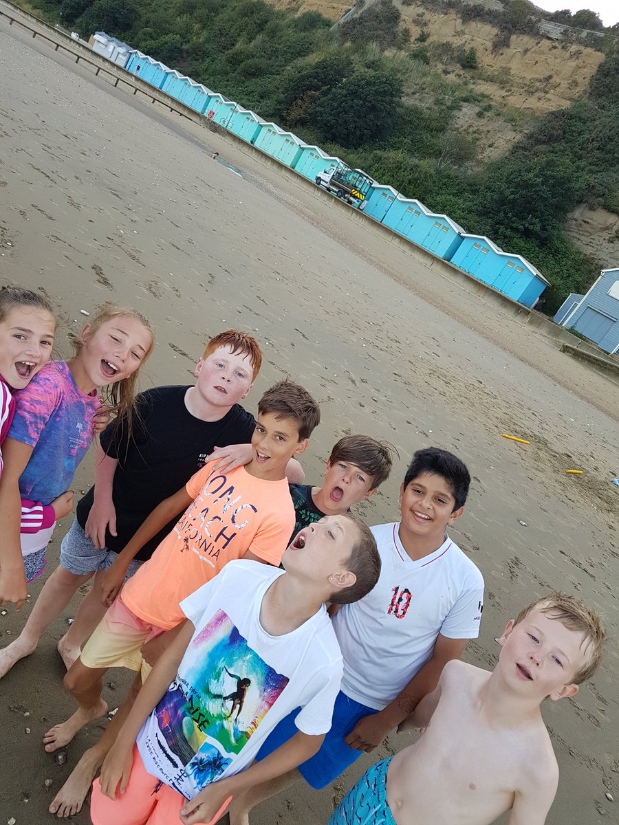 JWharfe's tweet photo. An evening of beach fun. https://t.co/pmOfOgMHsX