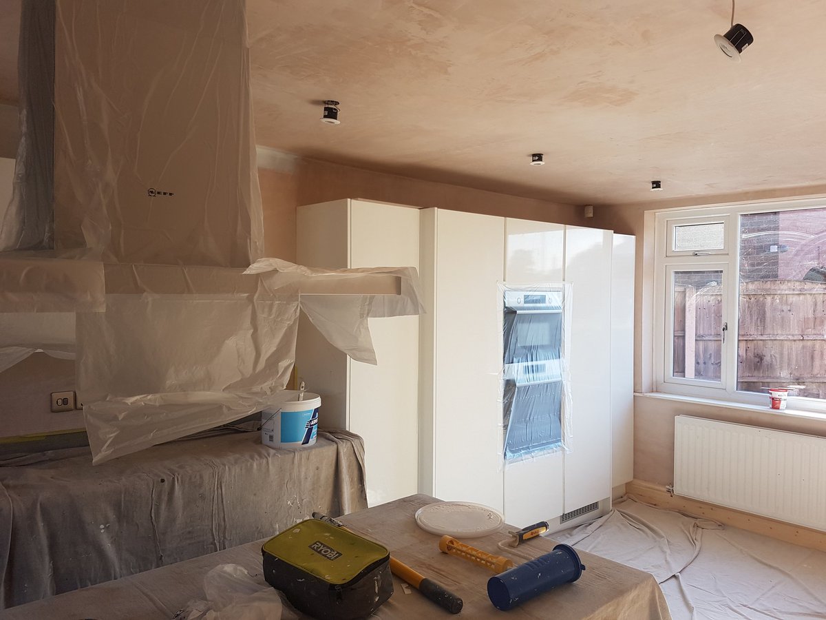 iaincherrie's tweet photo. Last week's job working alongside @DesignByHelium . @duluxuk @DTPaintExpert @DuluxTrade supermatt on the plaster. Finished with #diamondmatt woodwork primed with @zinsser #bin finished in #allcoatsatin #qualitydecorating #decorating #painting #construction https://t.co/fFmGytOTo1