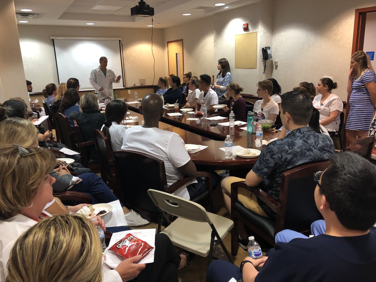 ErnestoPMir's tweet photo. Thank you to Dr. Fahoum for the very informative Summer Lecture Series r/t shock @NYPBrooklyn #packedroom #SuperheroesinScrubs https://t.co/J48eTWPeAh