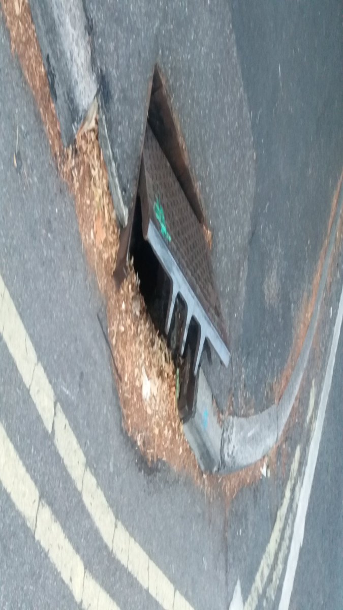 sterlingbaths's tweet photo. @RushmoorCouncil @hantshighways 
This has been displaced &amp; I'm worried someone will trip over it. It's on the corner of Pirbright Road &amp; Avenue Road https://t.co/aCoKBueYML
