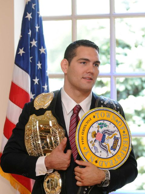 LaMonicaMark's tweet photo. Happy 5th @ChrisWeidman Day to residents of Nassau County. Please enjoy yourselves and celebrate responsibly. https://t.co/yrtdg9KBZQ