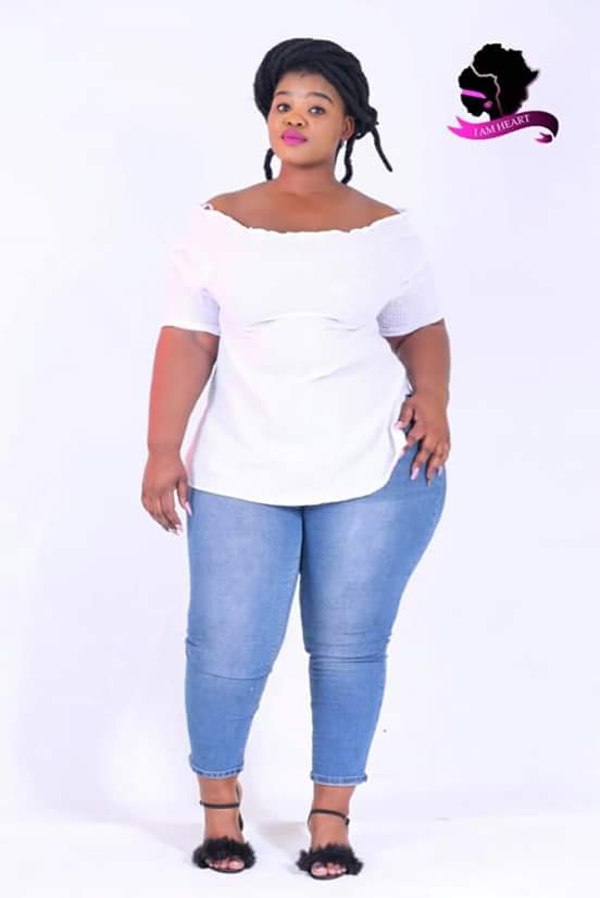IAMHEART4's tweet photo. Tweeters im Mahlase Mildred.
Im a size 42 lady.
I am an #Anti_Human_Trafficking activist.
#Plus_size_model
#I_Am_Heart https://t.co/Zu8nBYDqbB