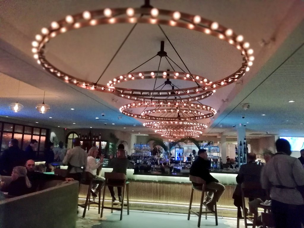 MarykeRoberts's tweet photo. What an awesome evening at @14OnChartwell. Great vibe, exceptional food and oh my word: crayfish Mac &amp; Cheese. Wow! Not to mention the orange pork ribs. #LoveUmhlanga https://t.co/4hfFyKtR6P