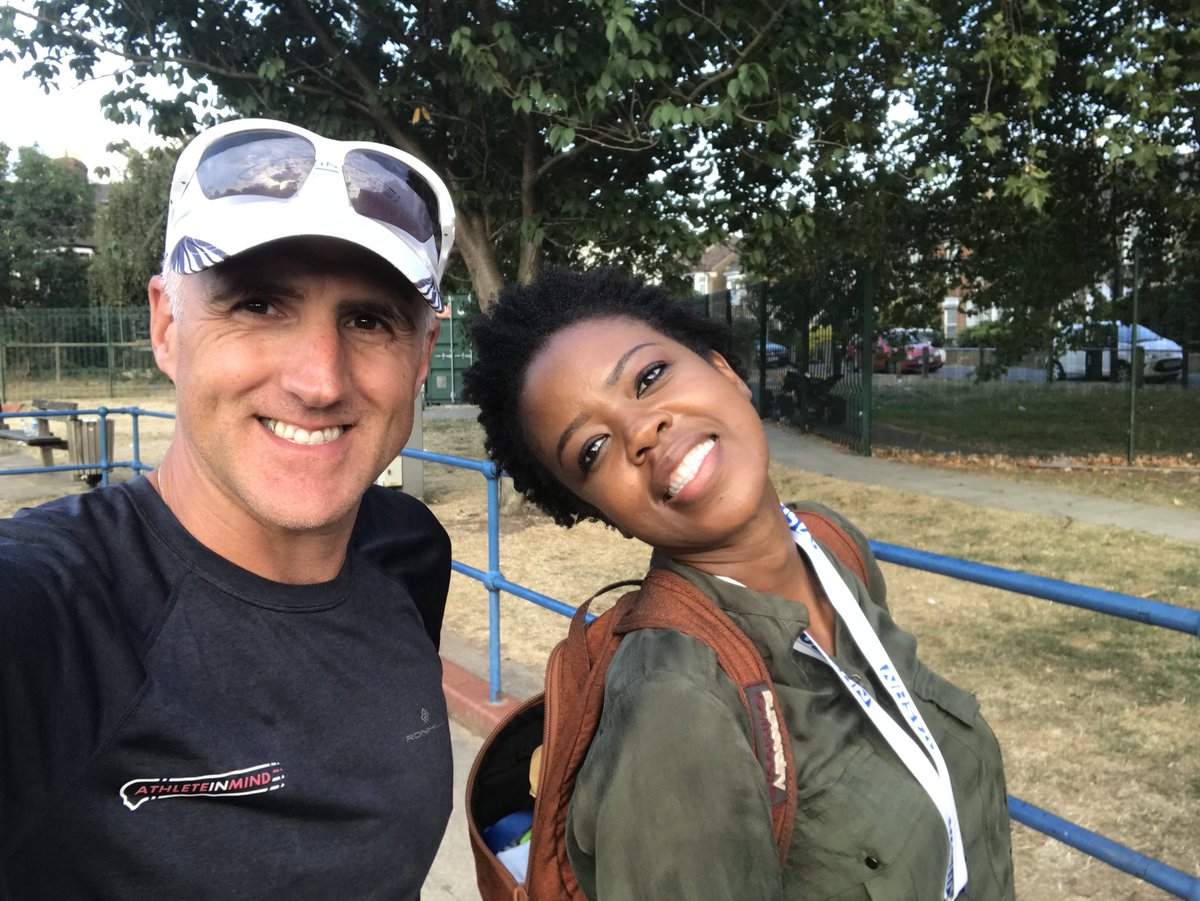 AthleteInMind's tweet photo. @BestMidwifeEver @Choir_NHS How cool was that? You even get the pose of the day award 🥇 Wish is for your autograph 😎 https://t.co/ZjyekzDpBe