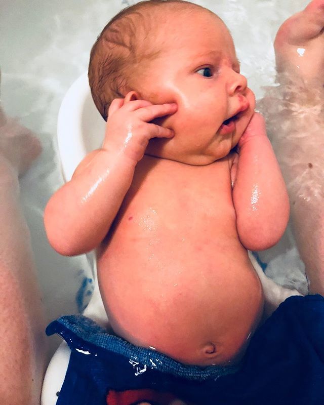 TrulyMummy's tweet photo. His face 😂 https://t.co/bDk52eQ0PG https://t.co/6LPxJ6wp3e