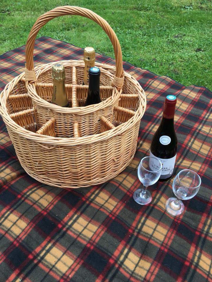 CreativeKottage's tweet image. Some of our previous wedding gift ideas, keepsake boxes, serving boards, hampers and party hampers  #weddings #weddinggifts #weddingkeepsakebox #weddingkeepsake #personalisedgifts #madetoorder #madeforyou #specialday #treeoflove #lovebirds #creativekottage