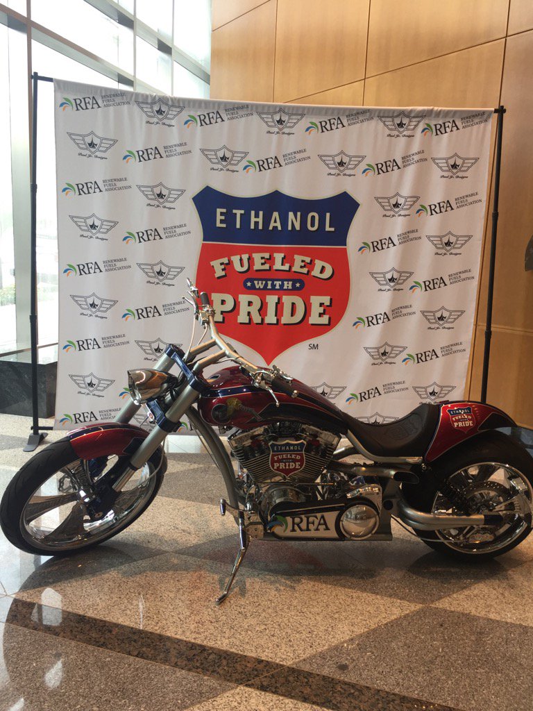 racheldgantz's tweet image. Guess what made it to the @EthanolRFA DC office? #fuelyourknowledge