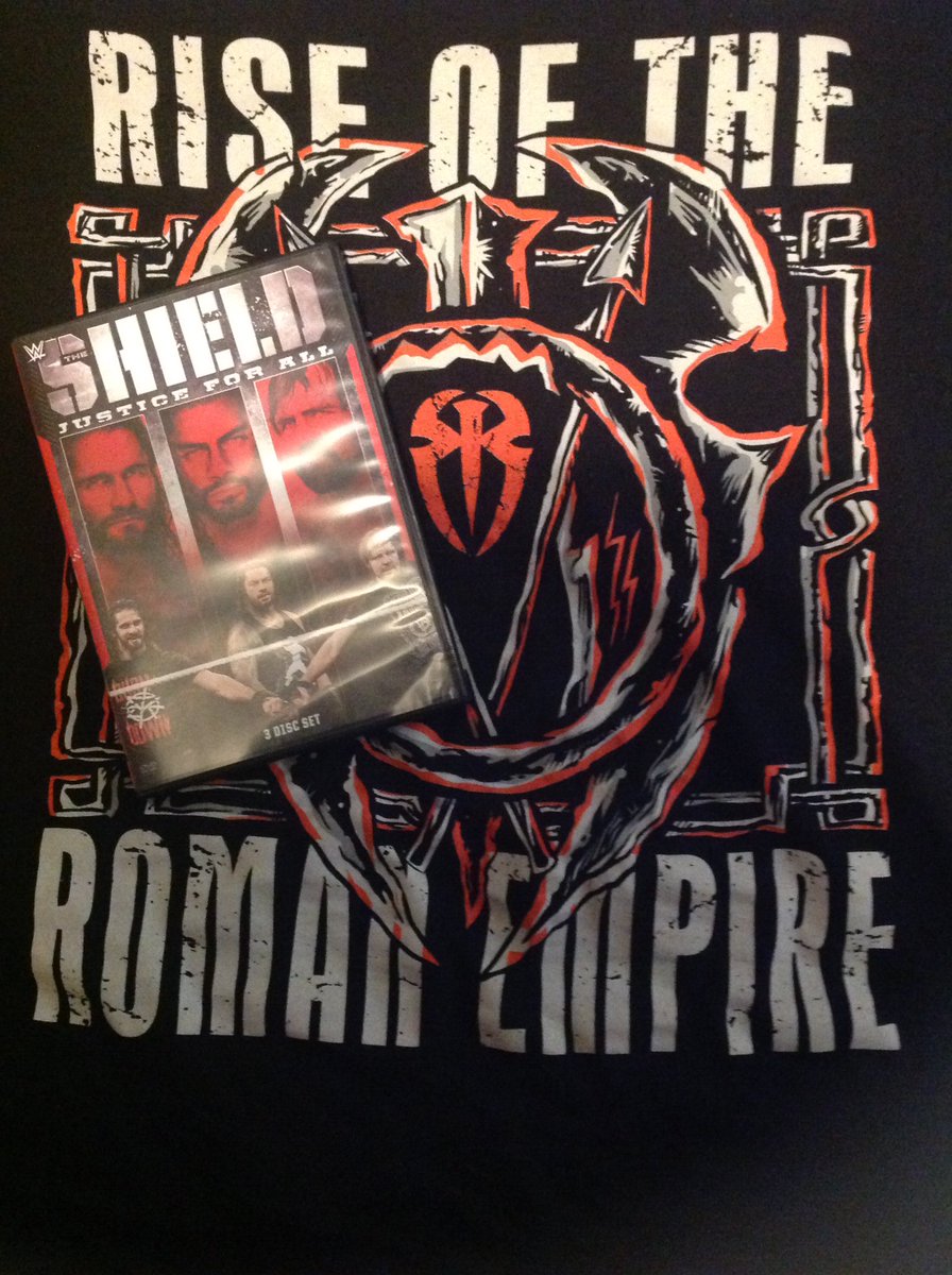 redyols's tweet photo. Getting home after a long hot day to my new Shield DVD &amp; putting on my @WWERomanReigns shirt=happiness 🤗#RomanIsTheBest #Facts https://t.co/0ia2JVQgxD